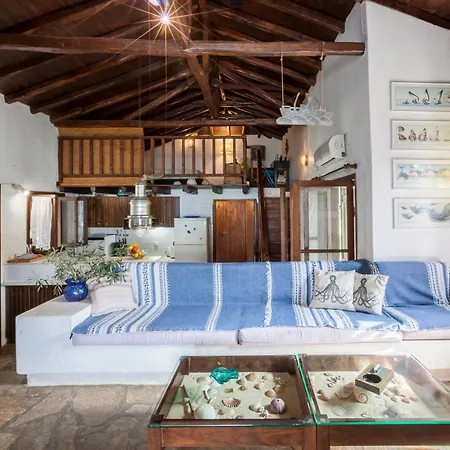 Holiday home Blue Lagoon! Nikiti (Sithonia)